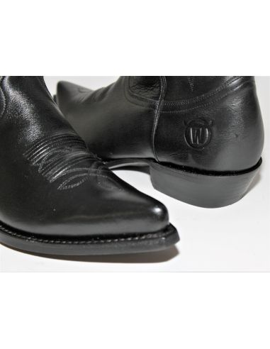 NEW MEXICO BLACK MEN'S GOWEST SANTIAG