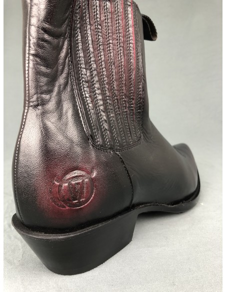 LUIS BLACK CHERRY MAN GOWEST