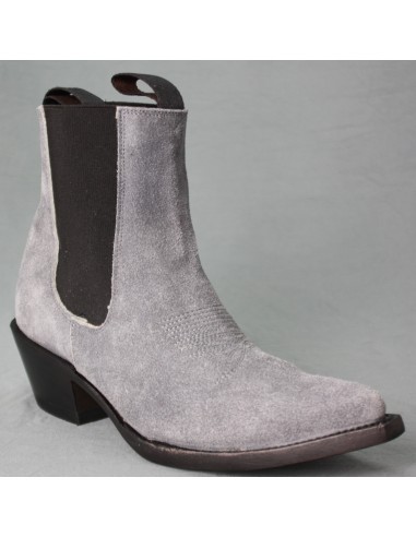 SARA NABUK GRIGIO DONNE GOWEST SANTIAG